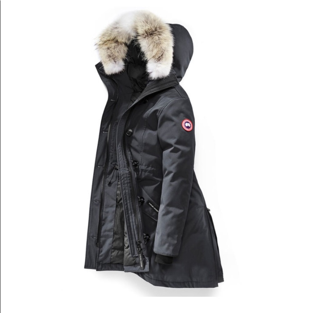 Canada Goose Women's Rossclair Parka size Small/Medium